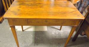 RESTAURO Tavolo Scrittoio in legno antico.